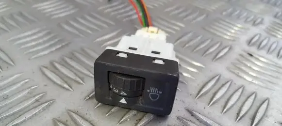 Nissan Pixo Headlight level height control switch