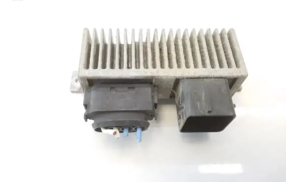 Nissan X-Trail T32 Glow plug pre-heat relay 271206395R