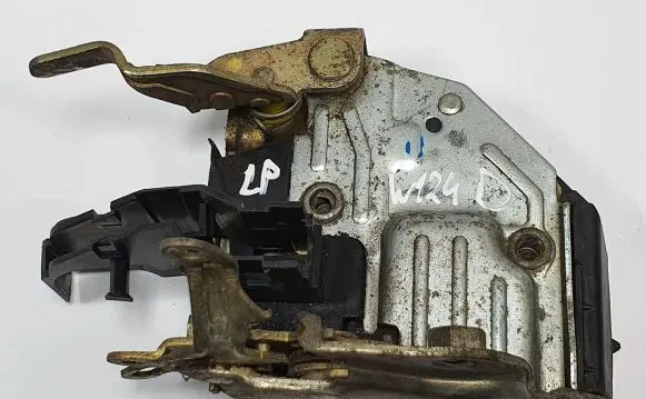 Mercedes-Benz E W124 Front door lock