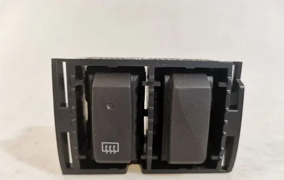 Renault Trafic III (X82) Windscreen/window heater switch 1259354X 48133M