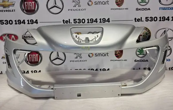 Peugeot 308 Front bumper 9680484677