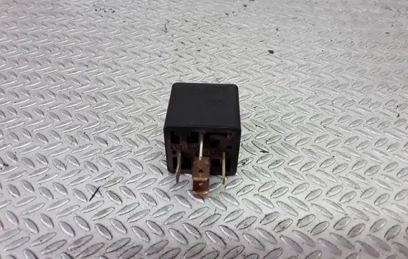 Mercedes-Benz Vito Viano W638 Other relay 0332209156