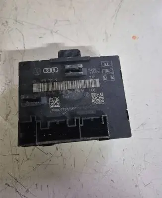 Audi A4 S4 B8 8K Door control unit/module 8T0959795B