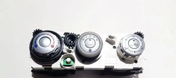 Mitsubishi Colt Climate control unit 69667301 69657032