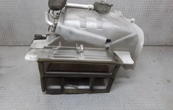 Interior heater climate box assembly