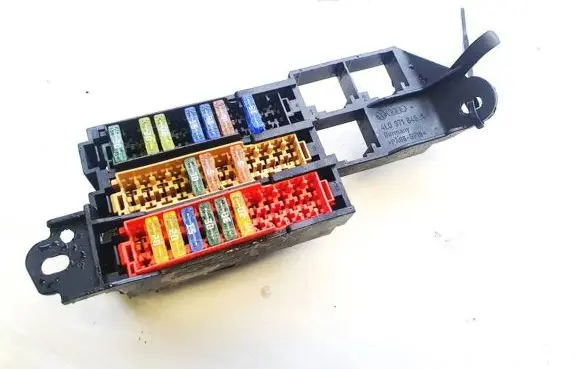 Audi Q7 4L Fuse box set 4l0971845a