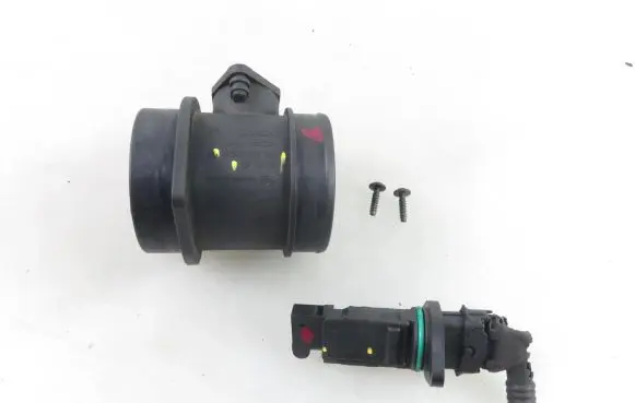 Volvo V70 Mass air flow meter 8670112 F00C2G2066 0280218108