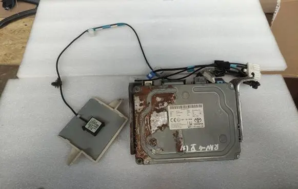 Toyota RAV 4 (XA50) GPS navigation control unit/module 8684006041 00003785599 10R0514036