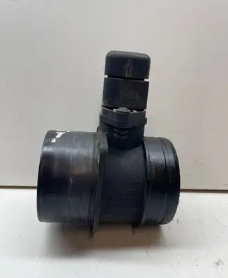 Volkswagen Touareg I Mass air flow meter 0281002461