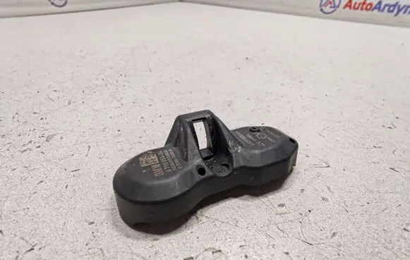 BMW X5 E70 Tire pressure sensor 6790054 36106790054 36106856227