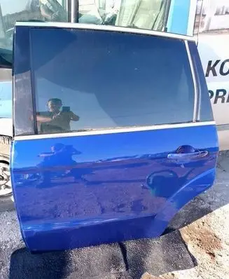 Ford S-MAX Rear door 