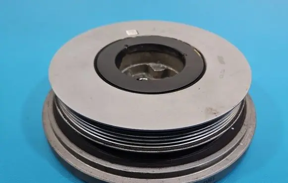 Mercedes-Benz E W213 Crankshaft pulley A6540300003 IMPRK1566115