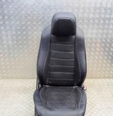 Mercedes-Benz GLS X166 Front passenger seat A0009102912