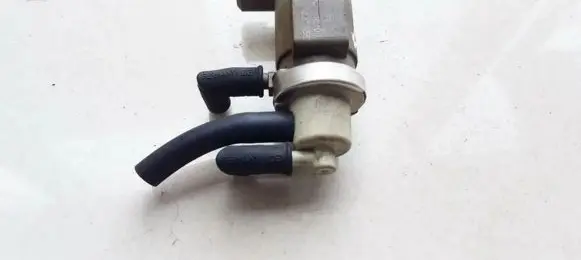 Audi A6 S6 C5 4B Turbo solenoid valve 059906627A