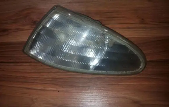 Ford Mondeo MK I Front indicator light