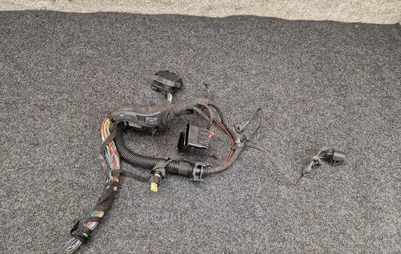 BMW M3 F80 Engine installation wiring loom 7577868 7615673 2050995