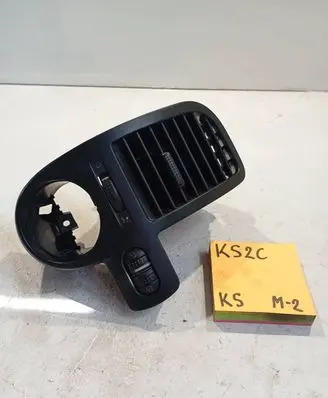 Volkswagen Polo III 6N 6N2 6NF Dashboard side air vent grill/cover trim 6X1819703A