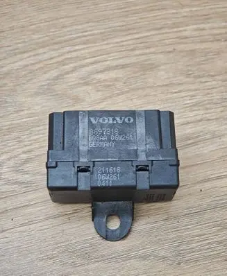 Volvo S80 Seat heating relay 8697318 211618 06W261