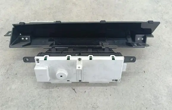 Toyota Prius (NHW20) Speedometer (instrument cluster) 