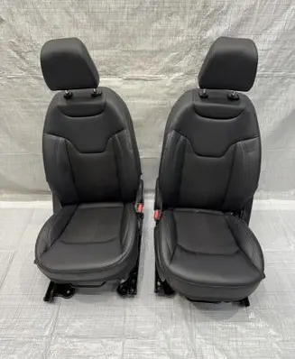 Jeep Cherokee Seat set COMM