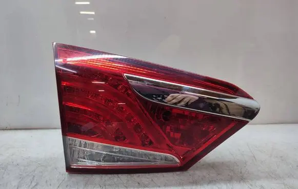 Hyundai i40 Tailgate rear/tail lights 924033Z0