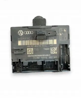 Audi A4 S4 B5 8D Door control unit/module 8K0959792E