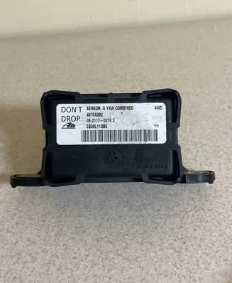 Mitsubishi Outlander ESP acceleration yaw rate sensor 4670A282 06211702763