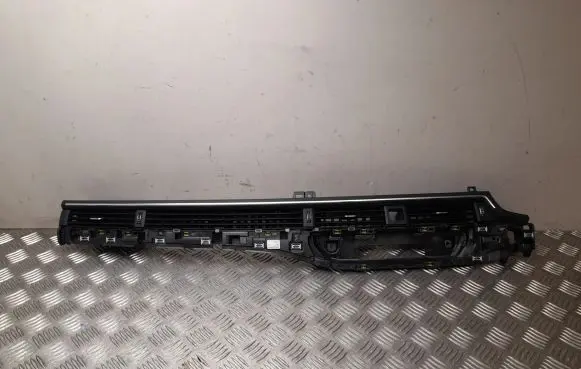 Audi A4 S4 B9 Rear air vent grill 8W2820901B