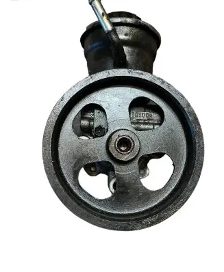 Toyota Corolla Verso AR10 Power steering pump
