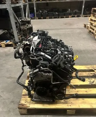 Volkswagen Golf VII Engine swap CRU