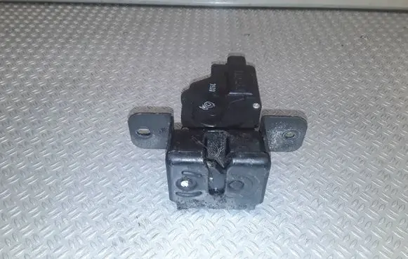 KIA Sorento Tailgate window lock/catch/latch 