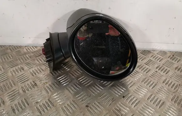 Mini Cooper Countryman F60 Front door electric wing mirror C0183102