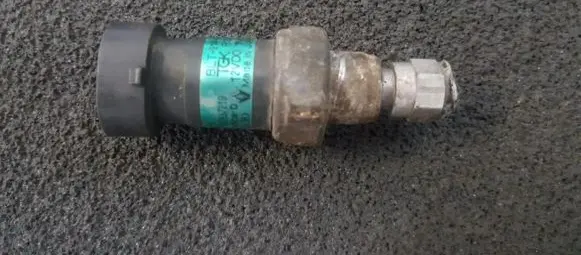 Air conditioning (A/C) pressure sensor
