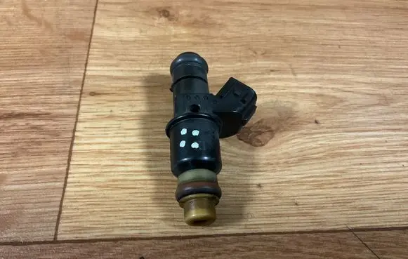 Fuel injector