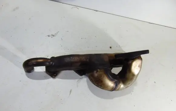 Audi A8 S8 D3 4E Exhaust manifold 057253033L