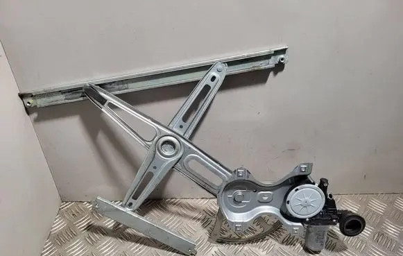 Toyota Yaris Front door window regulator with motor 857100D100 AV2621002330 973582100