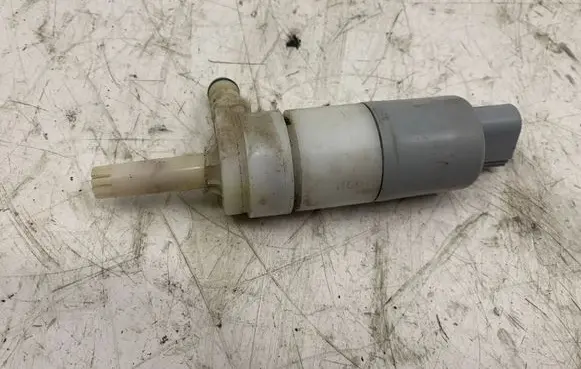 Opel Insignia A Headlight washer pump