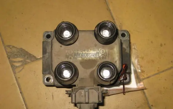 Ford Escort High voltage ignition coil