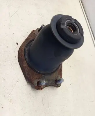 Toyota Avensis T250 Front shock absorber mounting bracket 