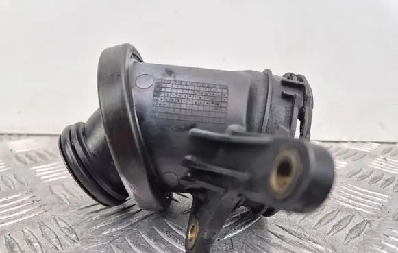 Mercedes-Benz C W203 Turbo air intake inlet pipe/hose A6110981807
