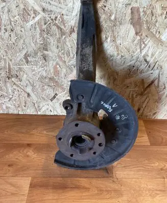 Volkswagen Touareg II Front wheel hub 7P6407245A