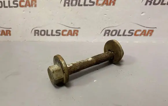 Volkswagen Amarok Rear suspension camber bolt 