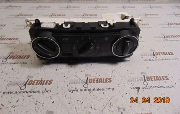 Mercedes-Benz B W245 Climate control unit A1699000900
