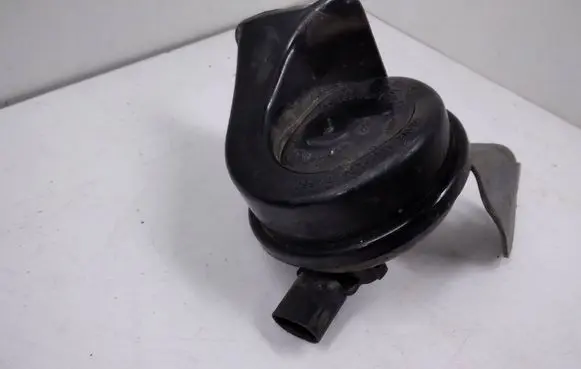 BMW 5 F10 F11 Horn signal 6033FB2364 7284483 0080402013