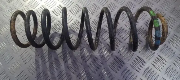Volkswagen Golf III Rear coil spring