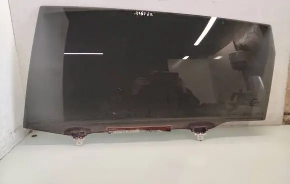 Toyota Corolla Verso E121 Rear door window glass 43R00101