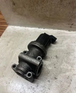Opel Zafira B EGR valve 55215031