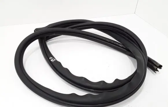 Mazda 3 I Front door rubber seal