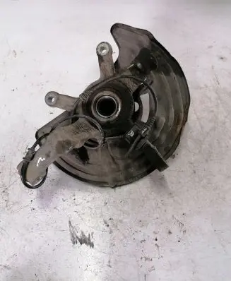 Mercedes-Benz B W246 W242 Front wheel hub