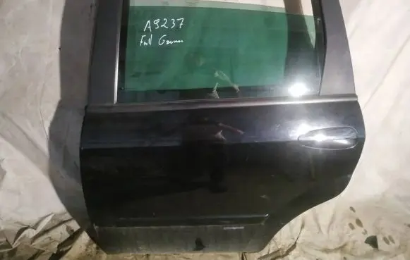 Fiat Croma Rear door juodos